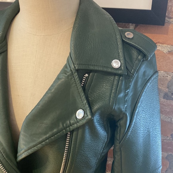 BlankNYC Green Pleather Moto Jacket - Picture 3 of 16